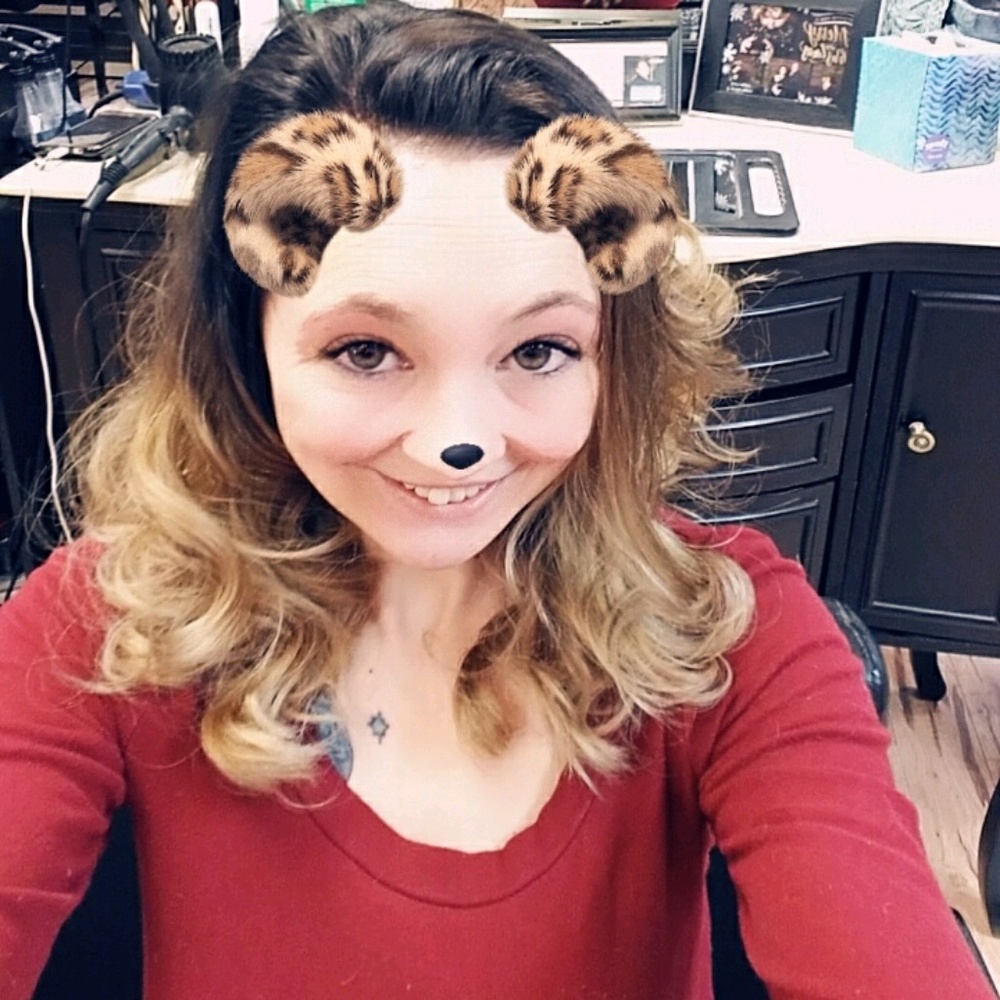 Meet your Posher, Nicole